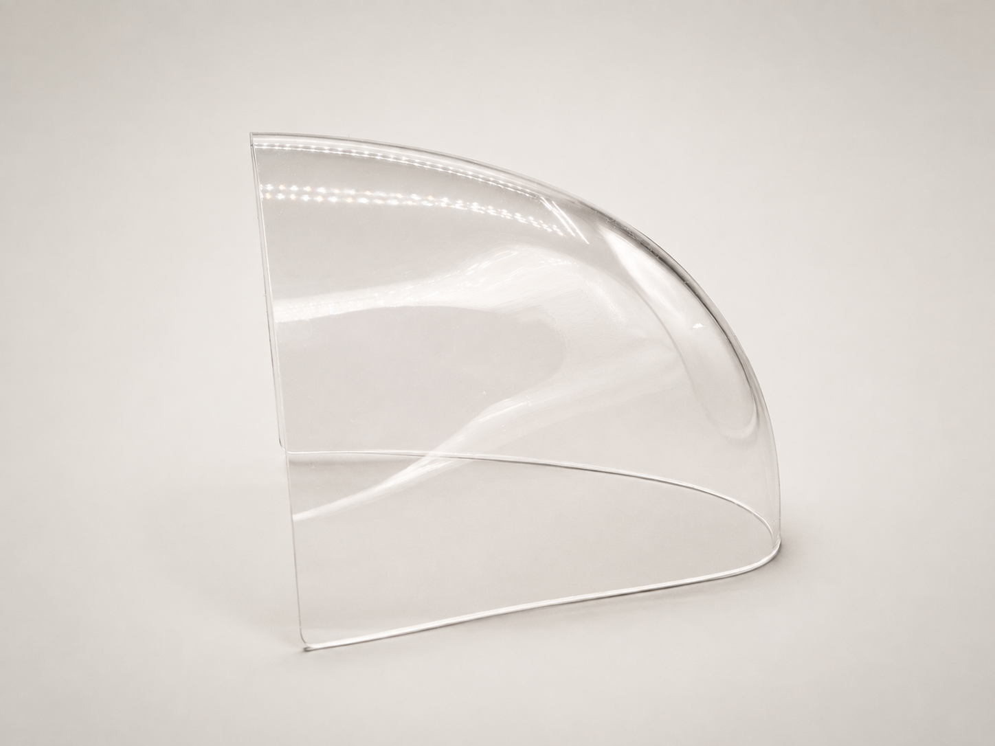 Lente da Ponta da Asa em PLEXIGLAS® – Embraer |